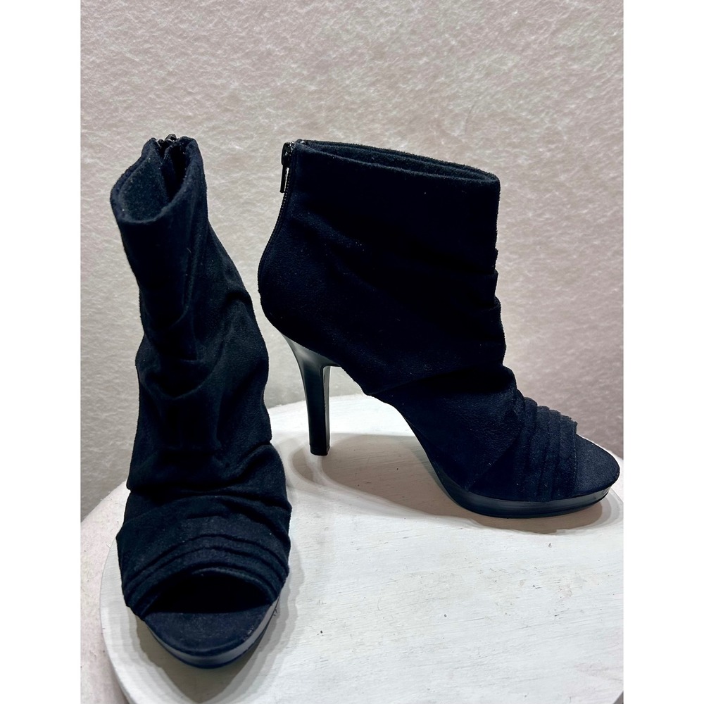 Fioni Womens Black Faux Suede Ruched Peep Toe Stiletto Ankle Boots Size 7